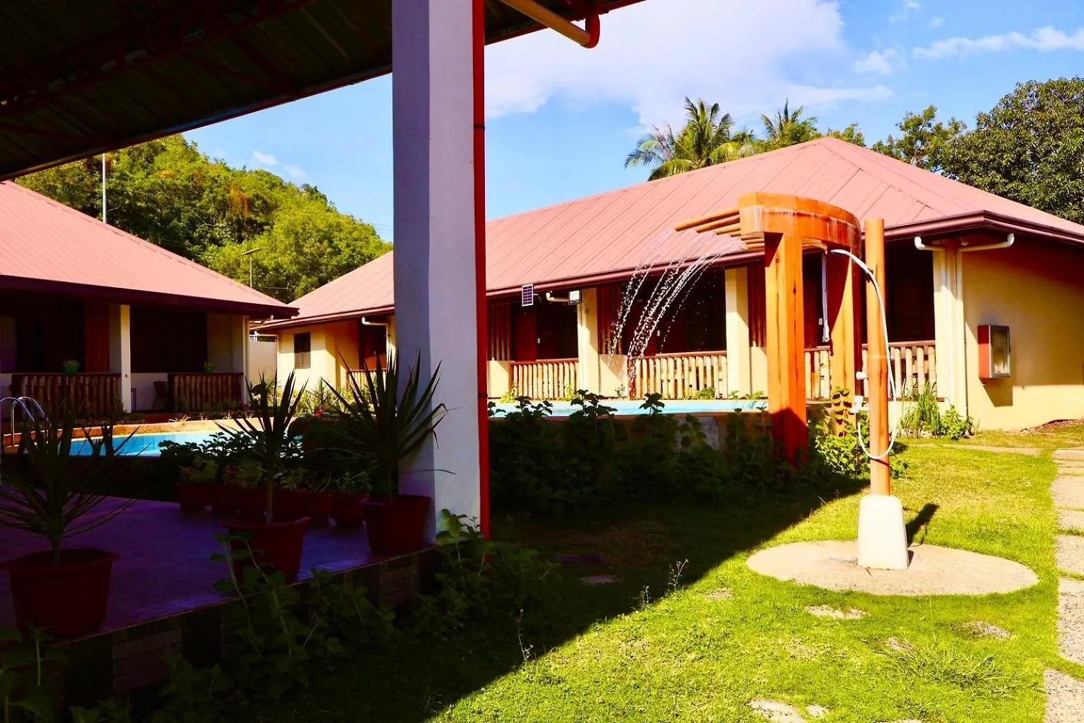 Hotel Chiisai Natsu Resort Bolod